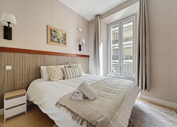 Sea View 2Br - 4 Min Palais - Central Cannes Daire