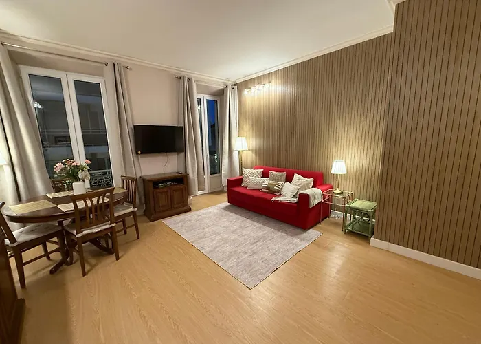 Apartment Sea View 2Br 2Ba - 4 Min Palais - Ideal Cannes Film Festival Stay Cannes